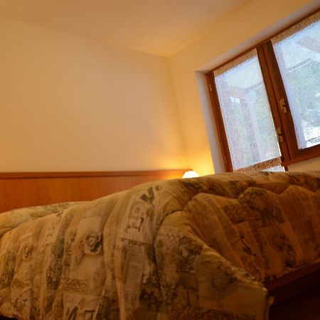 Appartamento Casa Del Bosco Val Di Fassa Esterno foto
